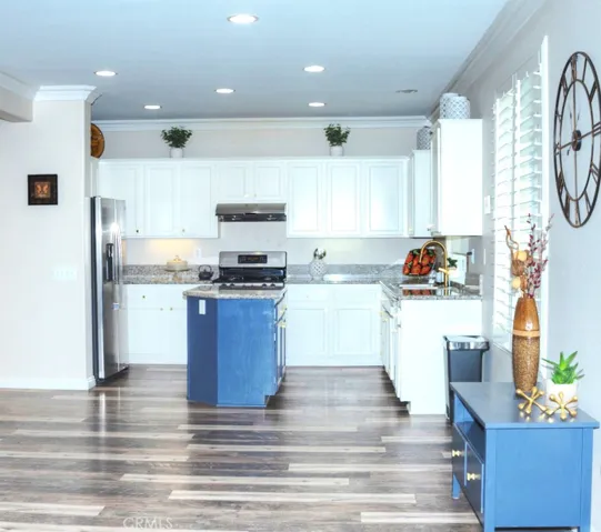 27557 Coyote Mesa Drive, Corona, California 92883
