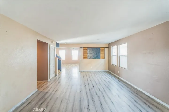 547 Gloriosa Avenue, Perris, California 92571