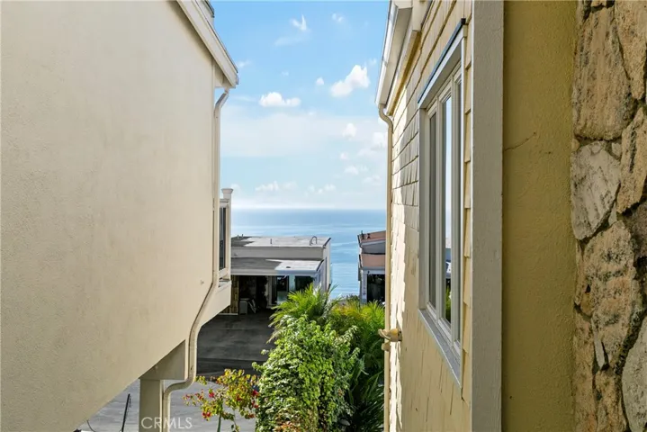 1164 Miramar Street, Laguna Beach, California 92651
