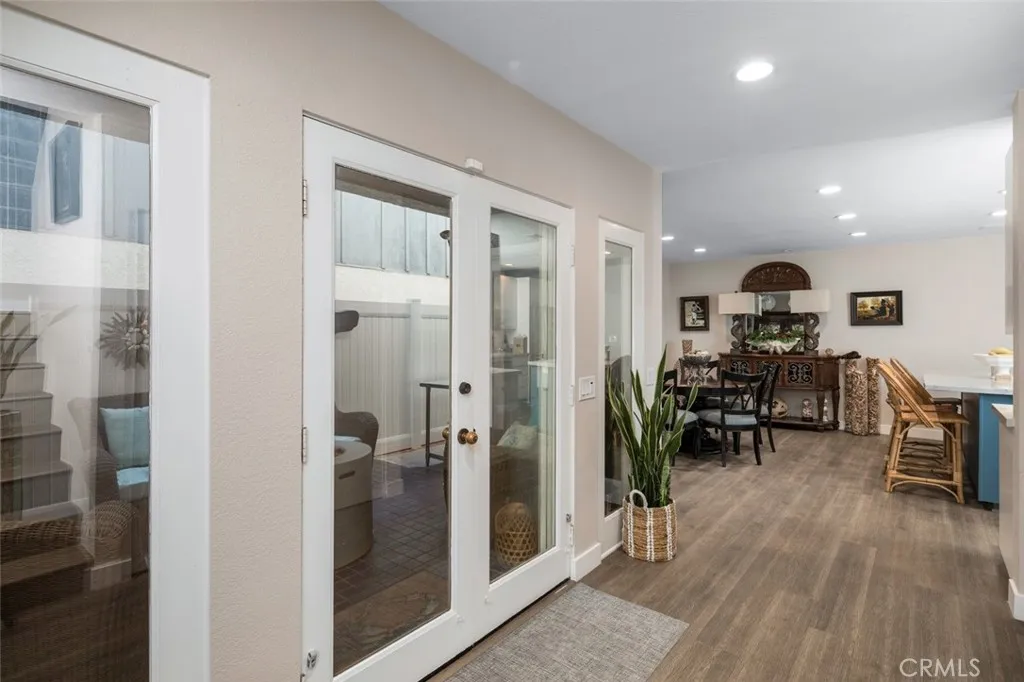 29 68th Place, Long Beach, California 90803 home-pic-9