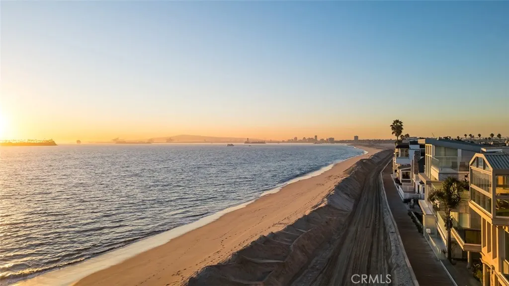 29 68th Place, Long Beach, California 90803 home-pic-2