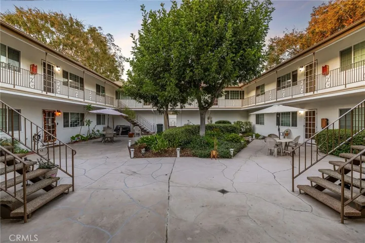 221 W Dexter Street, Covina, California 91723
