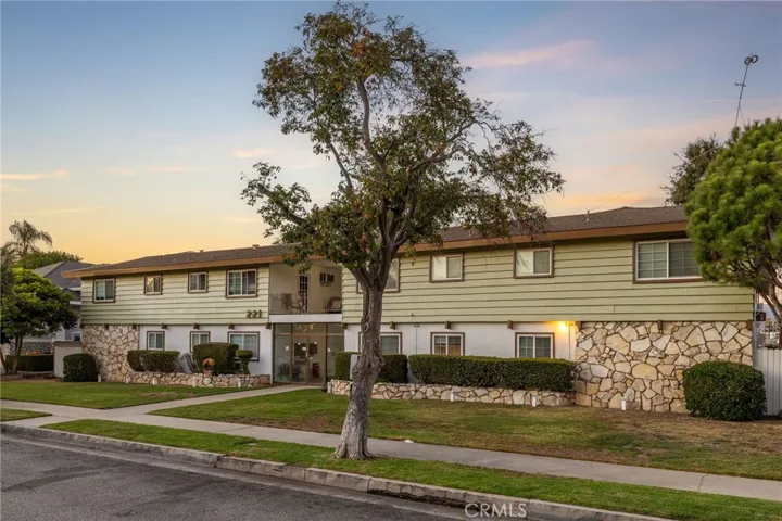 221 W Dexter Street, Covina, California 91723