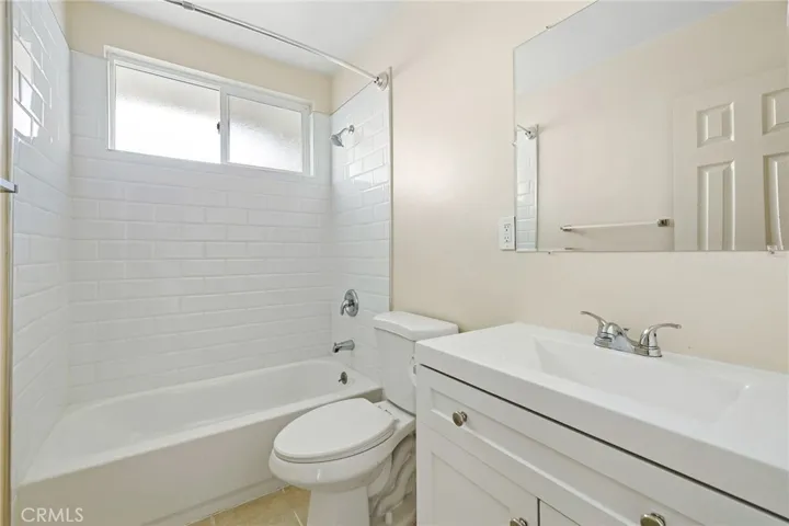 221 W Dexter Street, Covina, California 91723