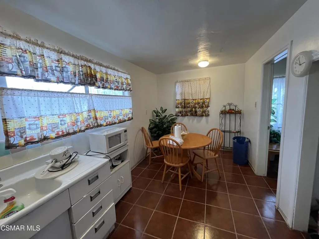 55777 Lantana Street, Lucerne Valley, California 92356 home-pic-6