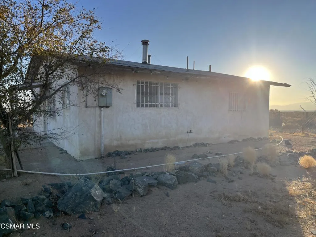 55777 Lantana Street, Lucerne Valley, California 92356 home-pic-21