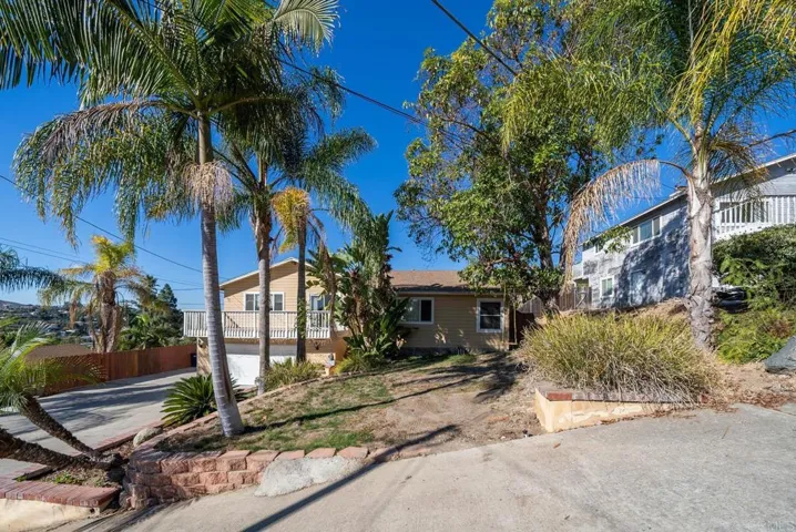 10340 Madrid Way, Spring Valley, California 91977