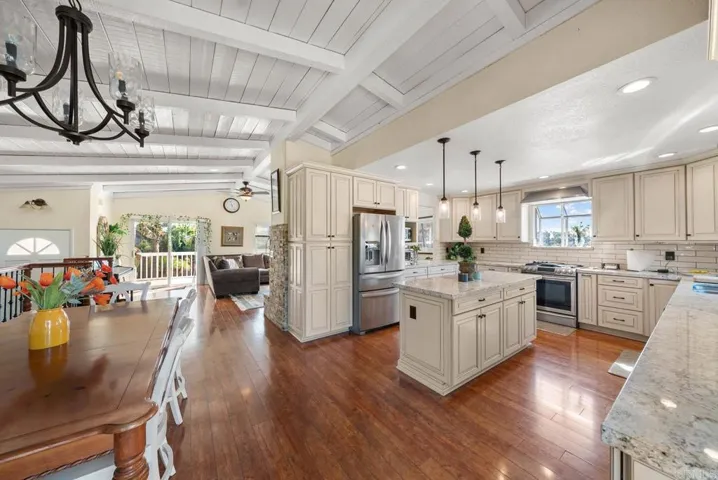 10340 Madrid Way, Spring Valley, California 91977