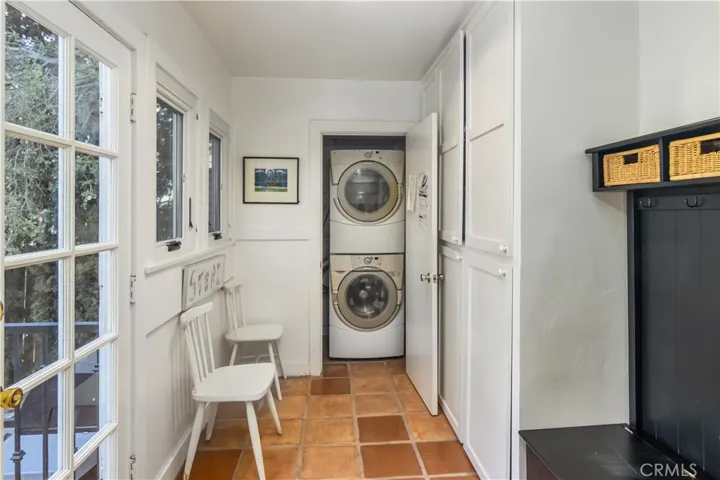 909 Magnolia Street, South Pasadena, California 91030