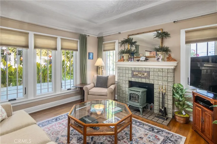 909 Magnolia Street, South Pasadena, California 91030