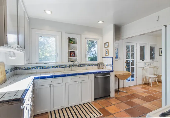 909 Magnolia Street, South Pasadena, California 91030