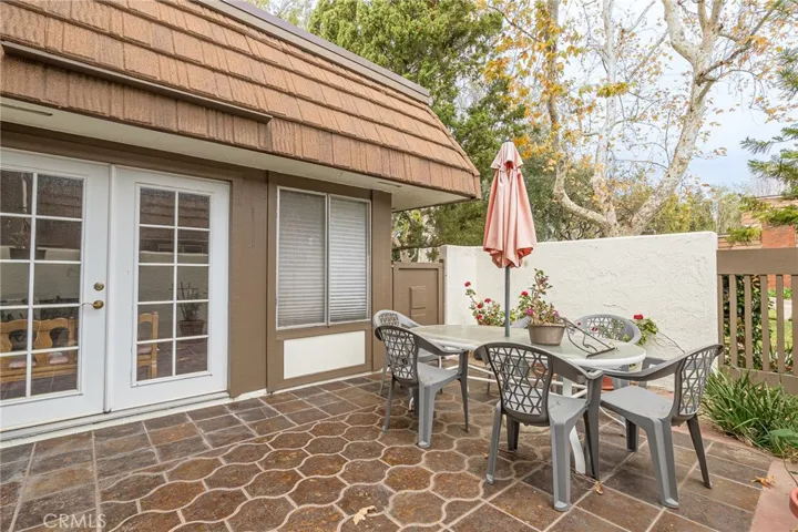 22123 James Alan Circle, Chatsworth, California 91311