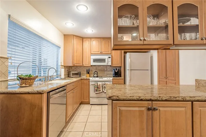 22123 James Alan Circle, Chatsworth, California 91311