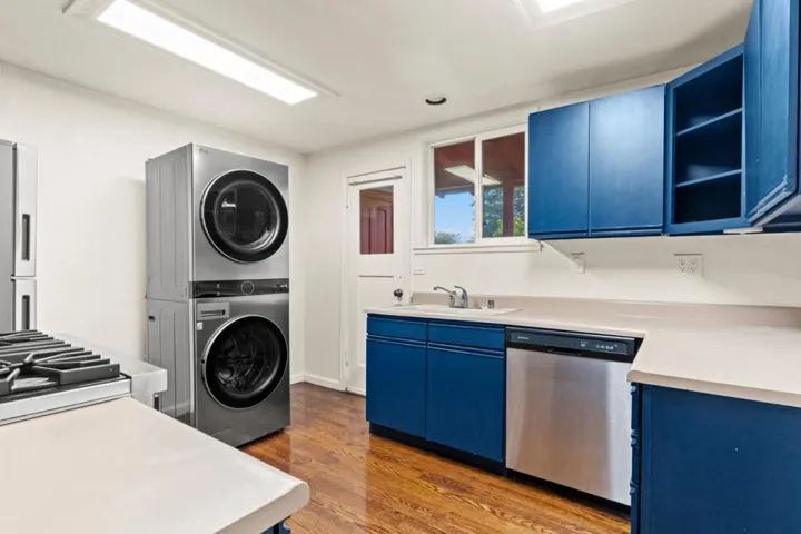 227229 Bancroft Road, Burlingame, California 94010