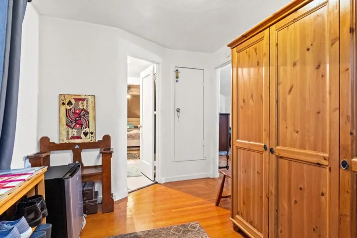 227229 Bancroft Road, Burlingame, California 94010