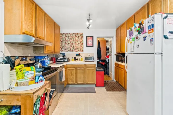 227229 Bancroft Road, Burlingame, California 94010
