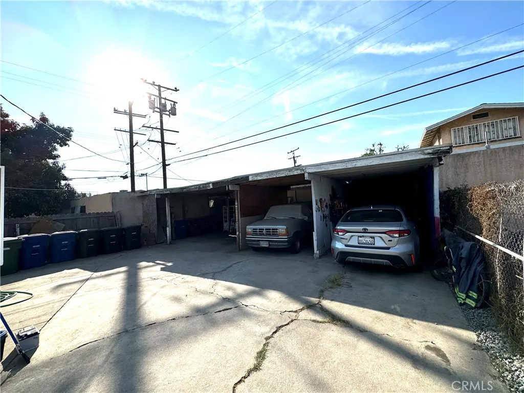 1347 Fraser Avenue 1-3, Los Angeles, California 90022 home-pic-3