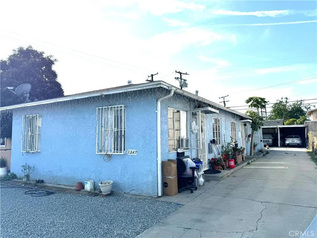 1347 Fraser Avenue 1-3, Los Angeles, California 90022 home-pic-15