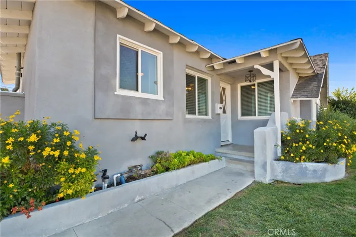 walk way to front door