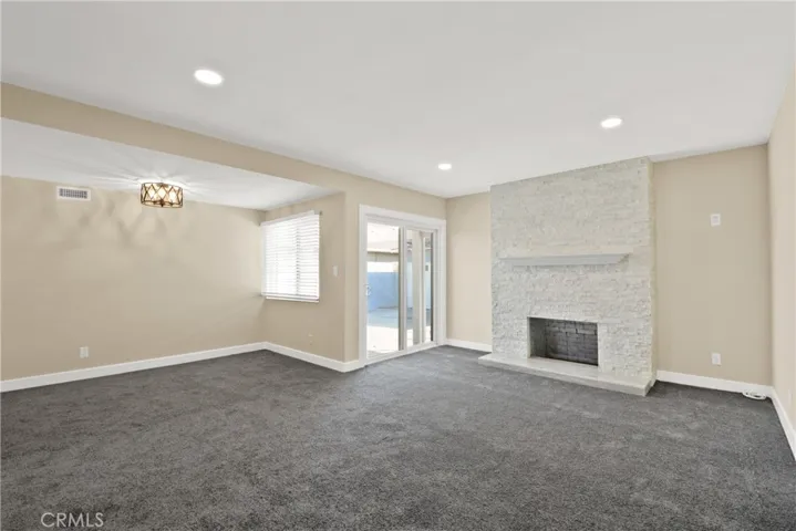 Rock tiled fire place