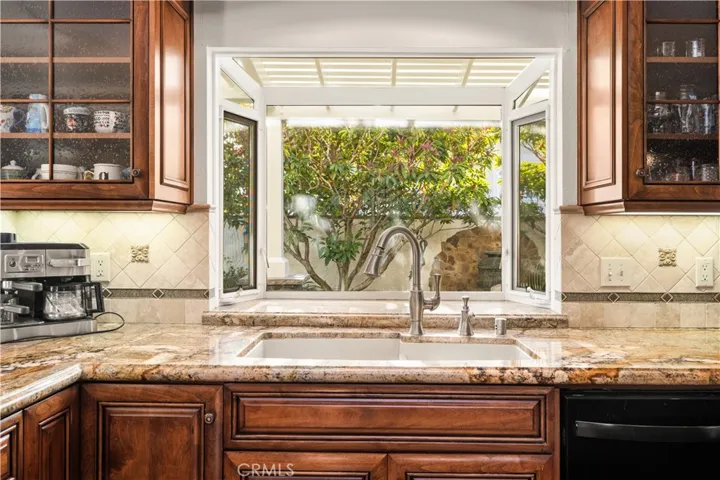 Garden window