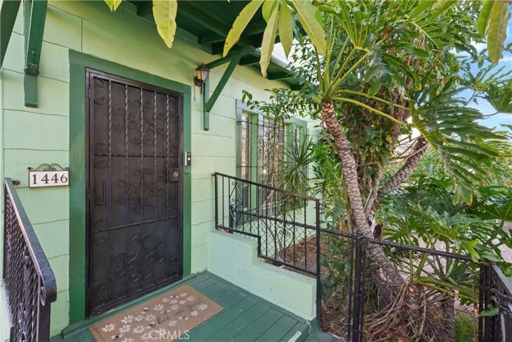 1446 Calumet Avenue, Los Angeles, California 90026
