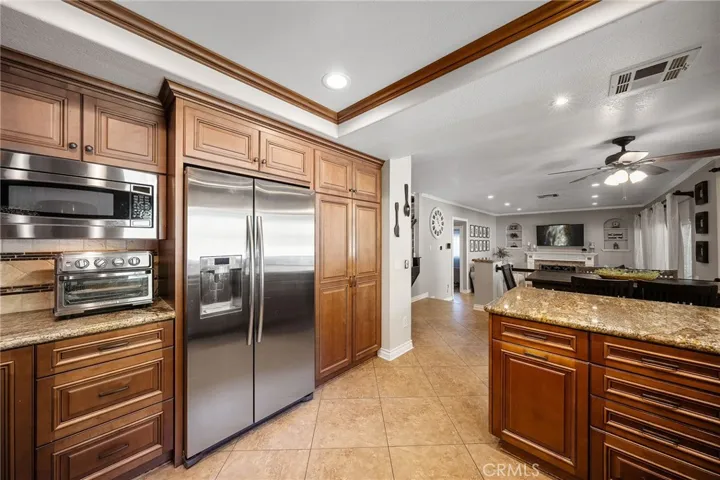 9684 La Colina Drive, Rancho Cucamonga, California 91737