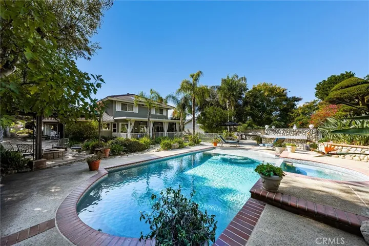 9684 La Colina Drive, Rancho Cucamonga, California 91737