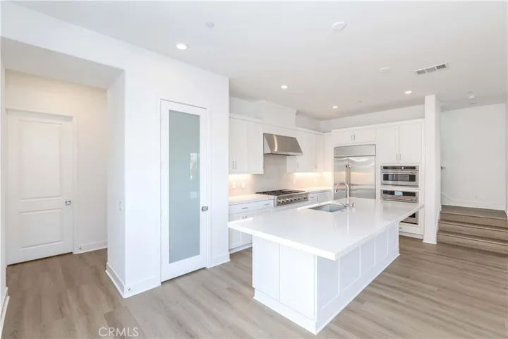 117 Seep, Irvine, California 92618