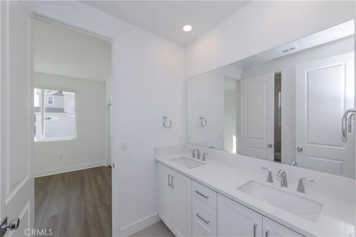 117 Seep, Irvine, California 92618