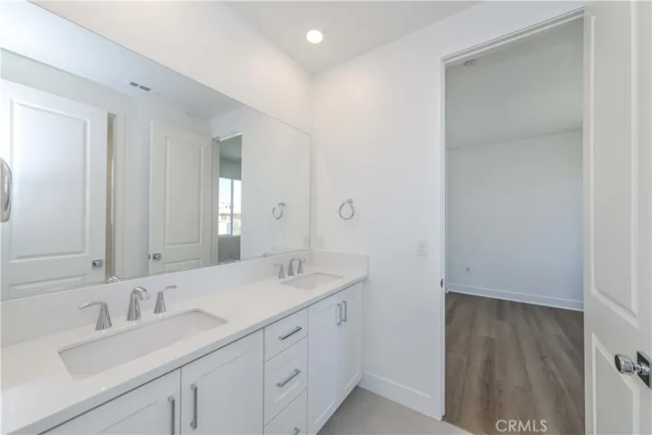 117 Seep, Irvine, California 92618