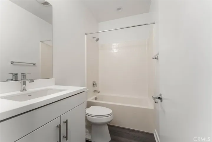 2084 Caleigh Lane, Costa Mesa, California 92627