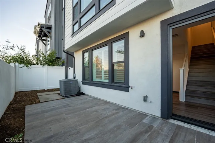 2084 Caleigh Lane, Costa Mesa, California 92627