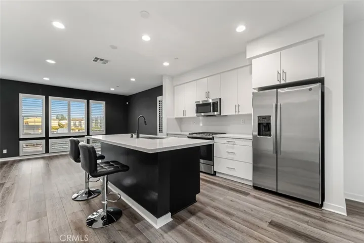2084 Caleigh Lane, Costa Mesa, California 92627