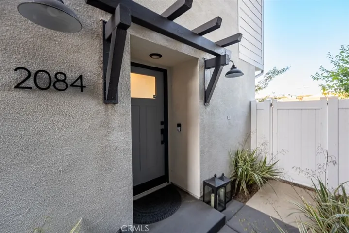 2084 Caleigh Lane, Costa Mesa, California 92627