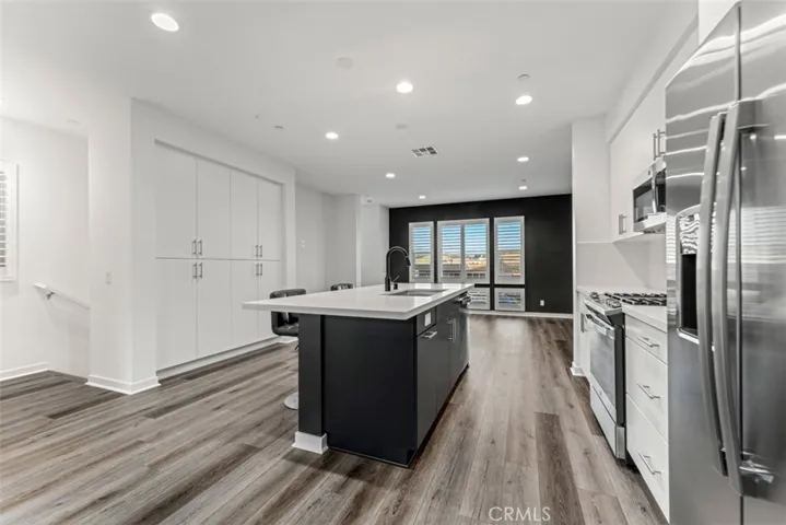 2084 Caleigh Lane, Costa Mesa, California 92627