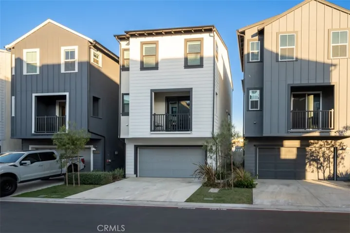 2084 Caleigh Lane, Costa Mesa, California 92627