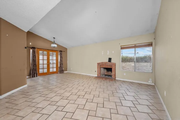 6850 Benjamin Holt Rd, San Diego, California 92114