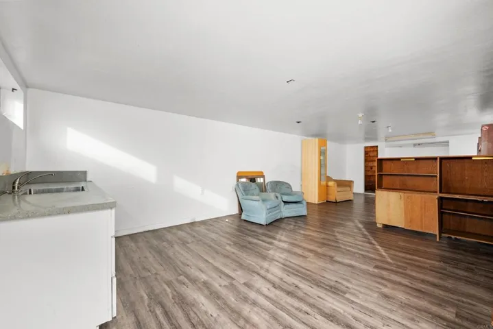 6850 Benjamin Holt Rd, San Diego, California 92114