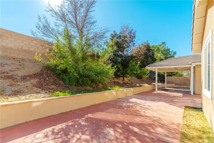 7146 La Sarra Drive, Lancaster, California 93536