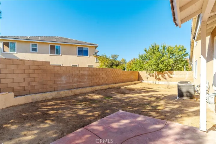 7146 La Sarra Drive, Lancaster, California 93536