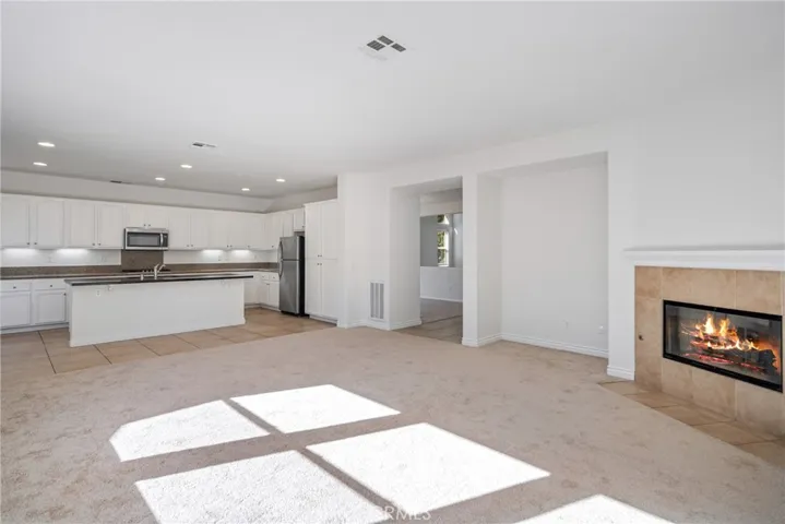7146 La Sarra Drive, Lancaster, California 93536