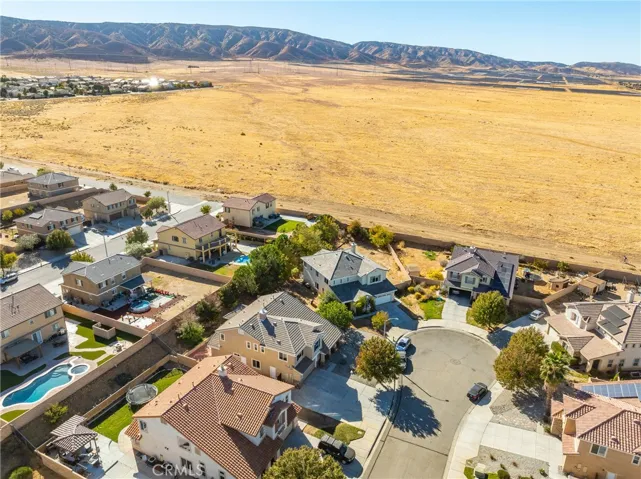 7146 La Sarra Drive, Lancaster, California 93536