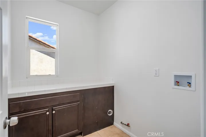 7146 La Sarra Drive, Lancaster, California 93536