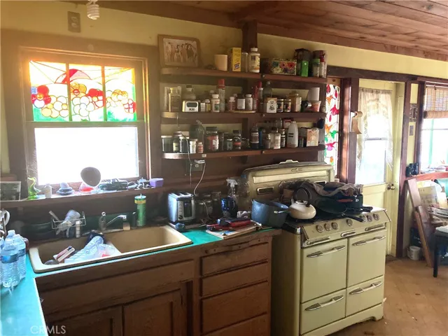 1225 Vineyard Drive, Templeton, California 93465