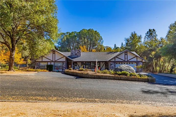 38919 Marigold Lane, Oakhurst, California 93644