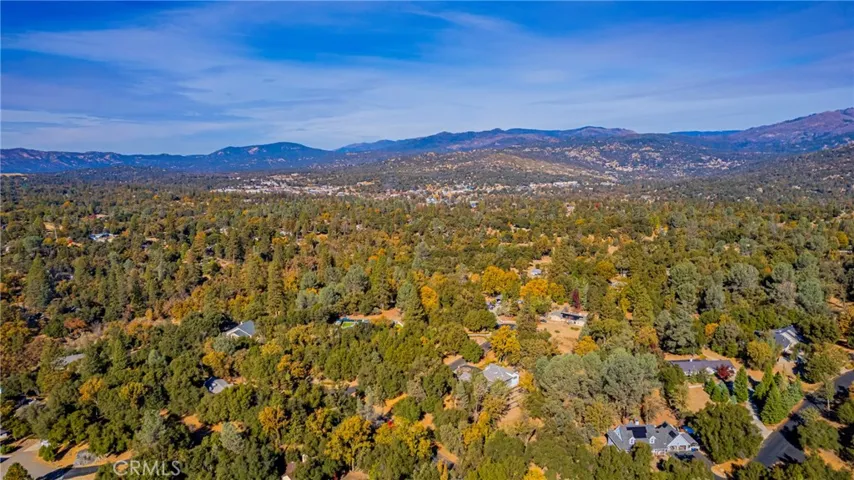 38919 Marigold Lane, Oakhurst, California 93644
