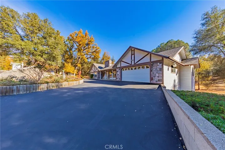 38919 Marigold Lane, Oakhurst, California 93644