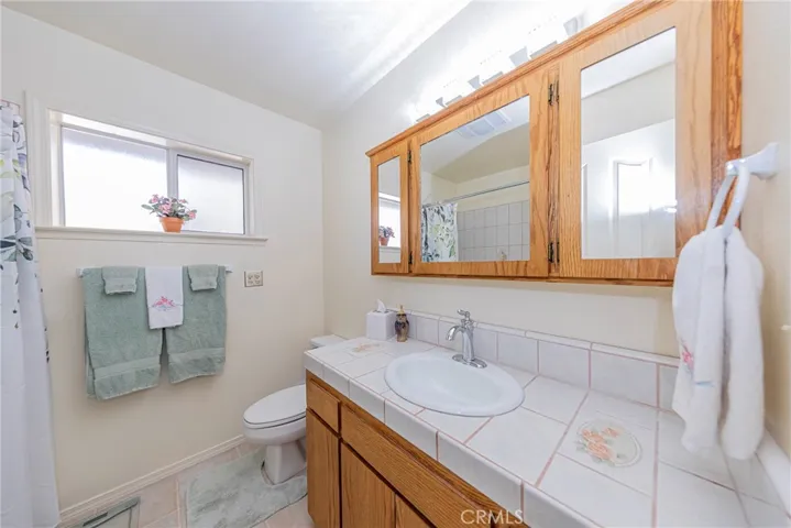38919 Marigold Lane, Oakhurst, California 93644