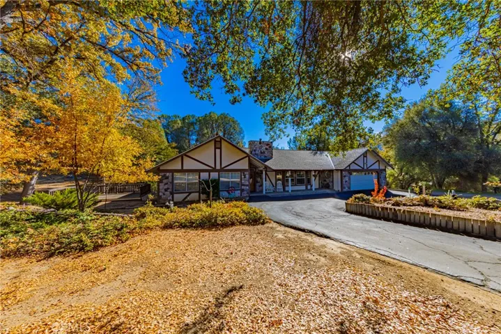38919 Marigold Lane, Oakhurst, California 93644